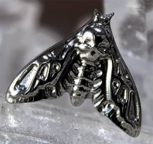 16g Death's Head Moth Titanium End Internal Ends 16 gauge - xmm High Polish (silver)