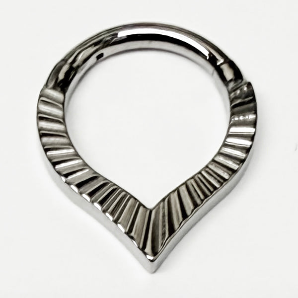 Radiant V-shape Titanium Hinged Ring Hinged Rings 16g - 5/16" diameter (8mm) High Polish (silver)