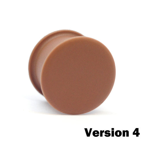 Pair Of Peach/Flesh Tone Silicone Double Flared Plugs (4mm (6G