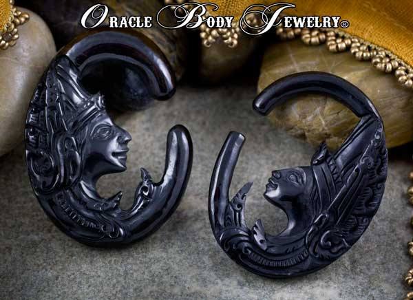 Horn Cradle of Love Hangers by Oracle Body Jewelry Plugs 00 gauge (10mm) Black Horn