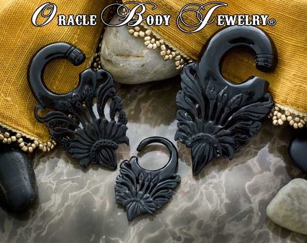 Horn Victoria Hangers by Oracle Body Jewelry Plugs 8 gauge (3mm) Black Horn